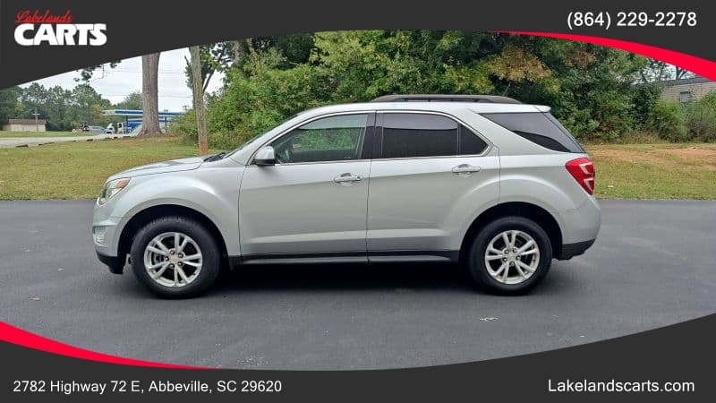 2017 Chevrolet Equinox LT - Image 2