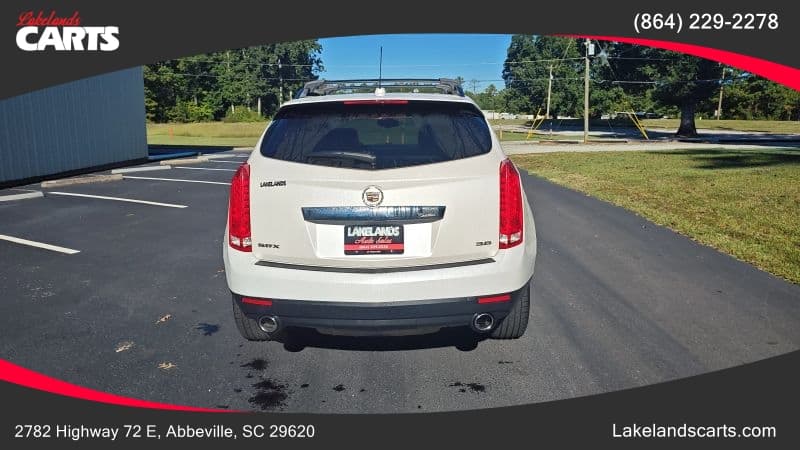Photo 4 of 2016 Cadillac SRX Standard Sport Utility 4D