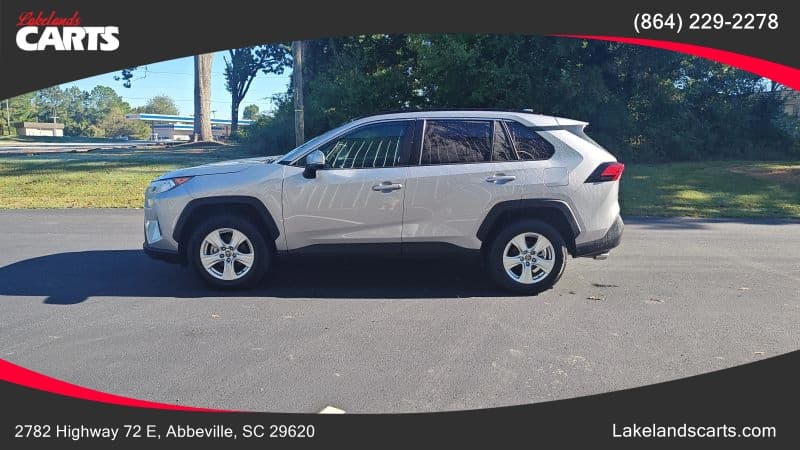 Photo 2 of 2021 Toyota RAV4 XLE