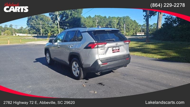 Photo 3 of 2021 Toyota RAV4 XLE