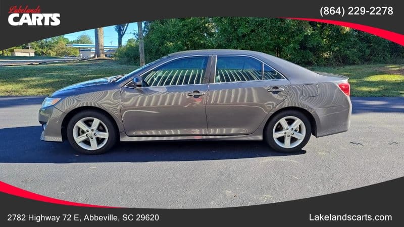 Photo 2 of 2014 Toyota Camry SE