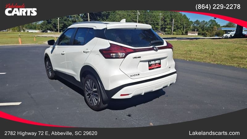 Photo 3 of 2022 Nissan Kicks SV
