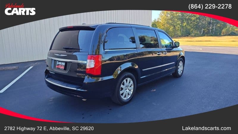 2014 Chrysler Town and Country Touring - Image 5