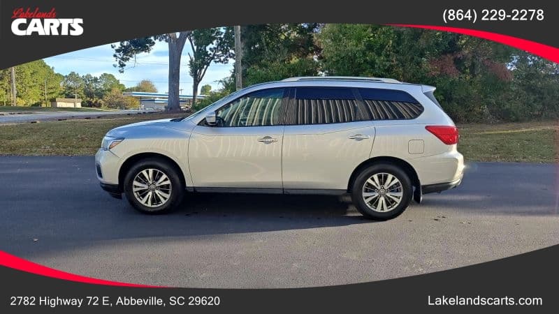 Photo 2 of 2018 Nissan Pathfinder S