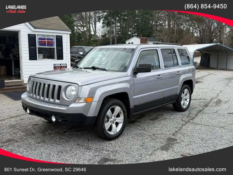 Photo 1 of 2015 Jeep Patriot Latitude