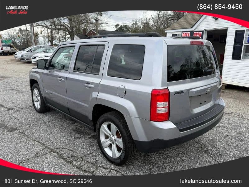 Photo 3 of 2015 Jeep Patriot Latitude