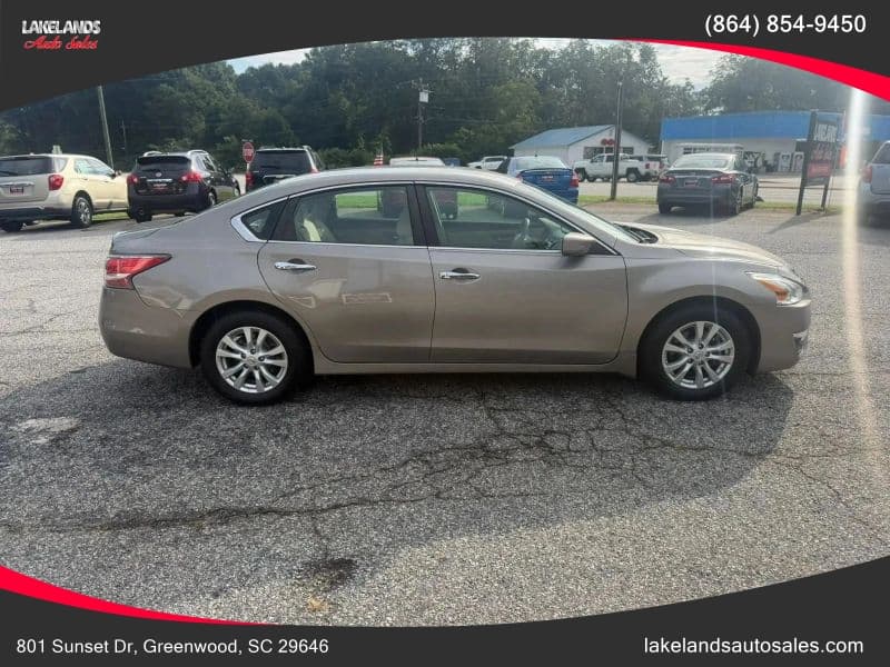2014 Nissan Altima 2.5 S - Image 5