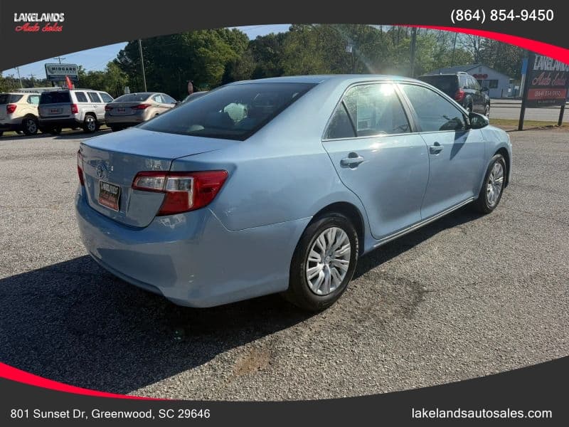 2013 Toyota Camry LE - Image 5