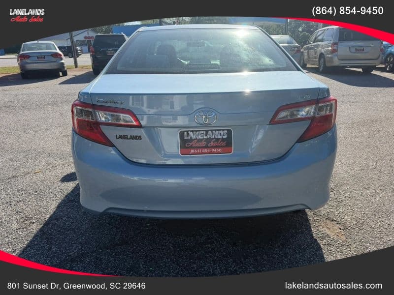 2013 Toyota Camry LE - Image 4