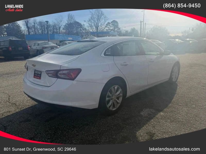 2022 Chevrolet Malibu LT - Image 5