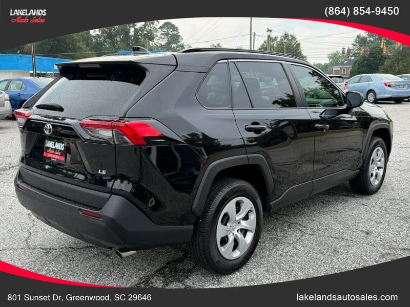 2020 Toyota RAV4 LE - Image 5