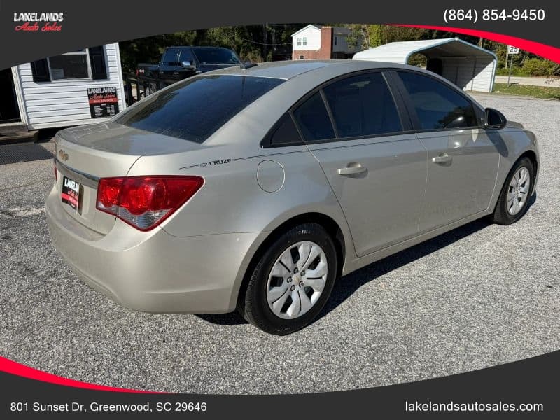 2014 Chevrolet Cruze LS Sedan 4D - Image 4