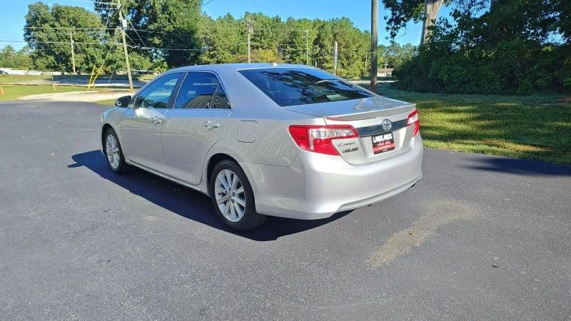 2012 Toyota Camry XLE - Image 3