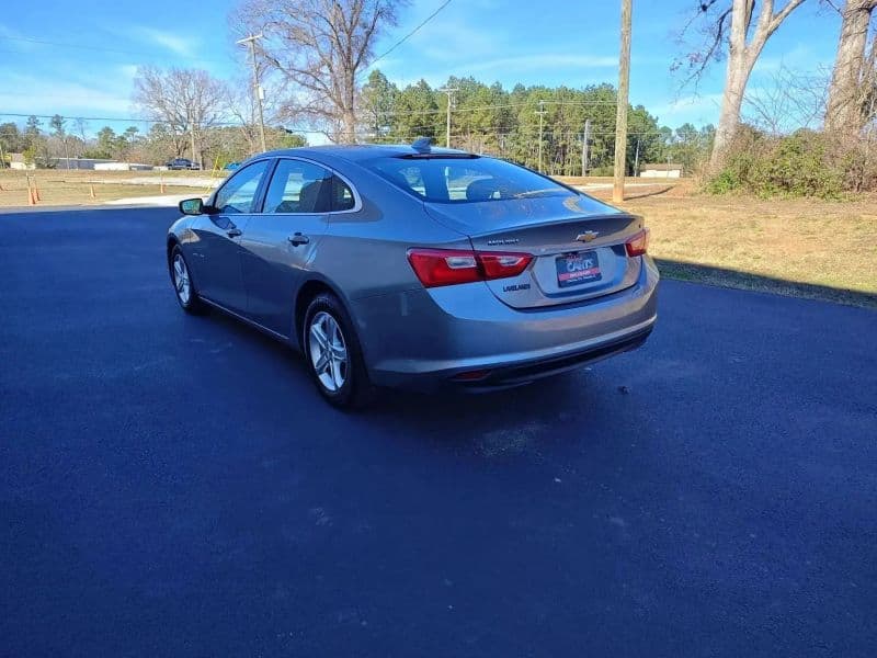 2023 Chevrolet Malibu 1LT Sedan 4D - Image 3